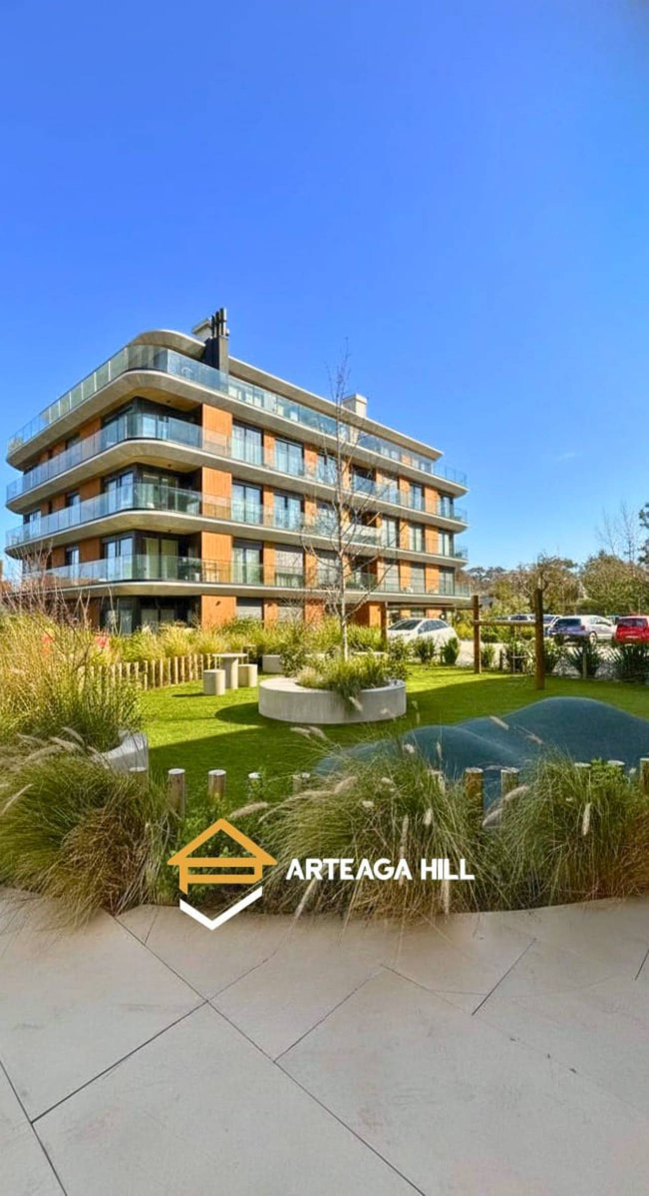 VENTA| Exclusivo Apartamento Frente a la Rambla en Barra de Carrasco | 3 Dormitorios, 2 Garages y Amenities alquiler y venta de propiedades
