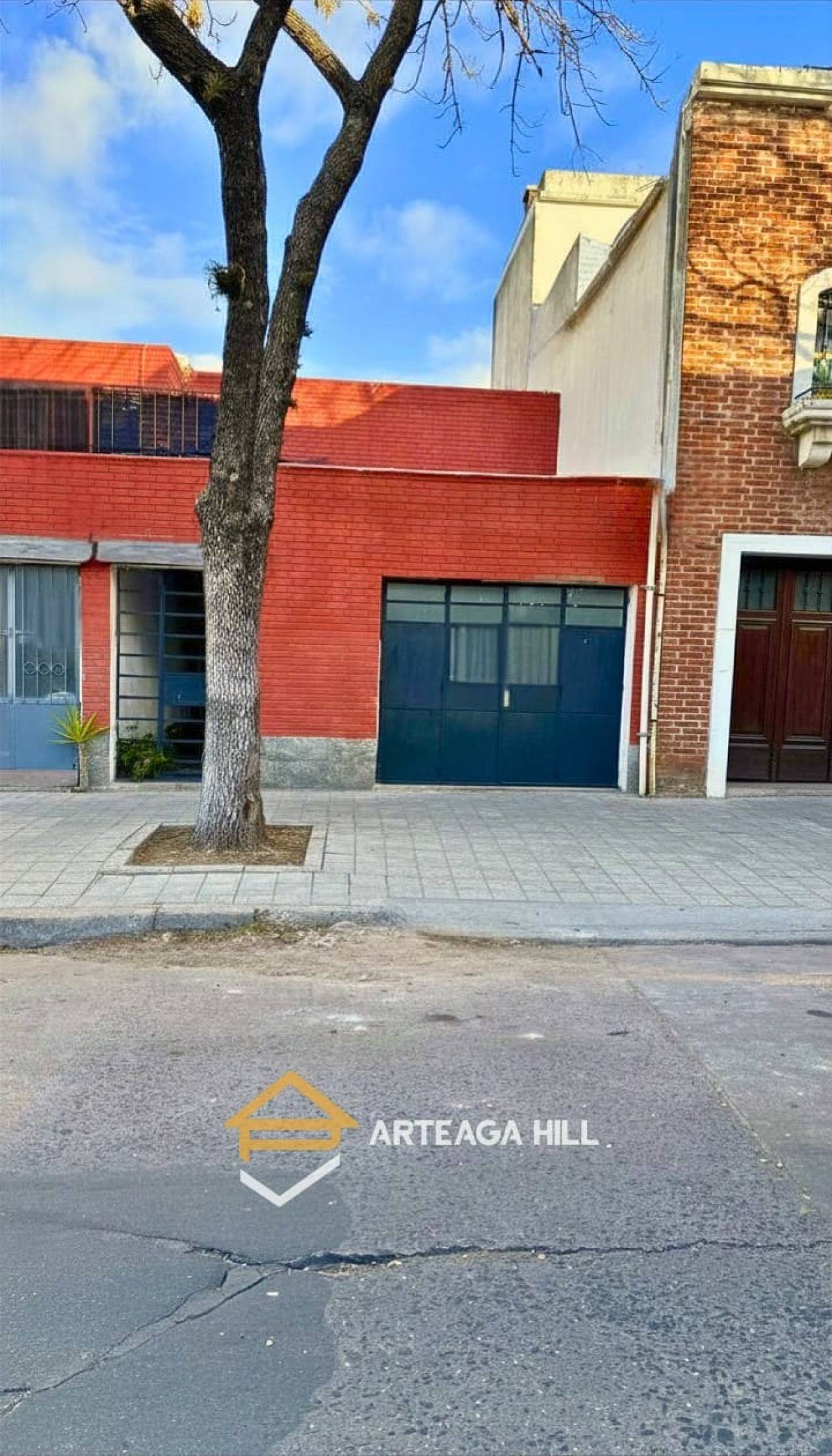 VENTA | Apartamento de 2 dormitorios con Patio y Garage | POCITOS | A Pasos de Bulevar España y metros del cruce con Bulevar Artigas  alquiler y venta de propiedades